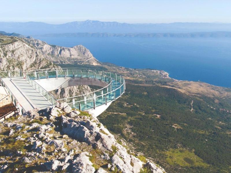Villa Bougenvilia Tomas Tučepi Eksteriør billede