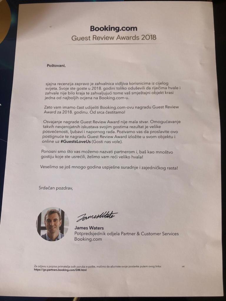Villa Bougenvilia Tomas Tučepi Eksteriør billede